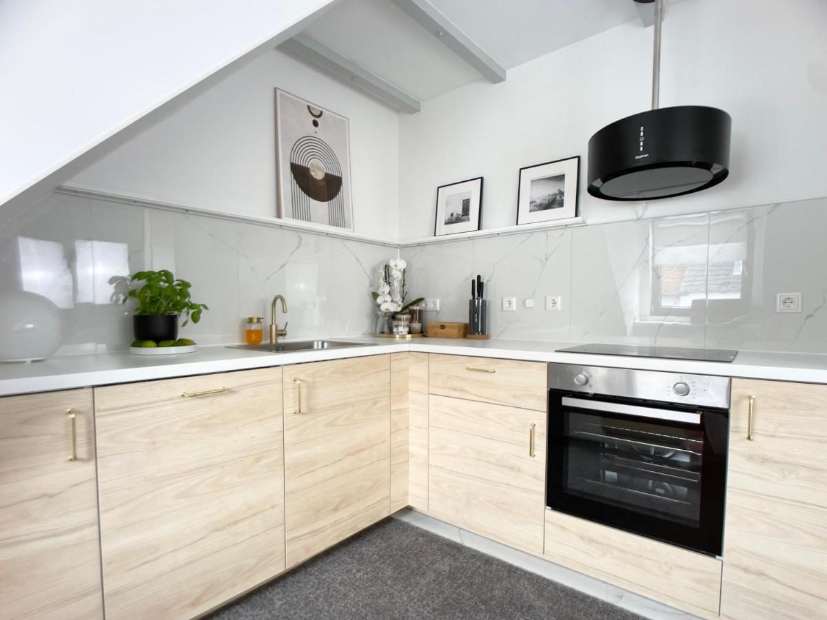 M-Style 04 Apartment Mit Balkon Und Gasgrill, 24H Self-Check-In, Free Parking, Netflix نورنبيرغ المظهر الخارجي الصورة
