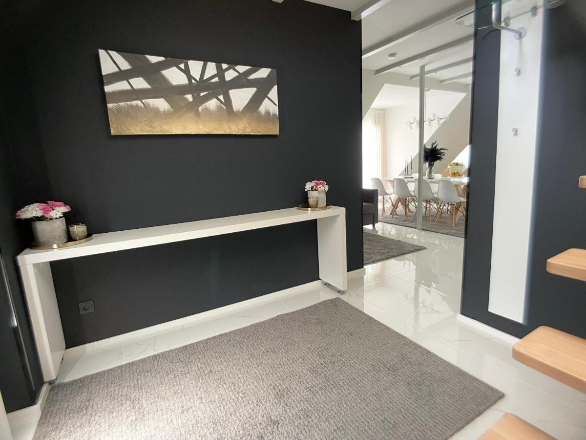 M-Style 04 Apartment Mit Balkon Und Gasgrill, 24H Self-Check-In, Free Parking, Netflix نورنبيرغ المظهر الخارجي الصورة