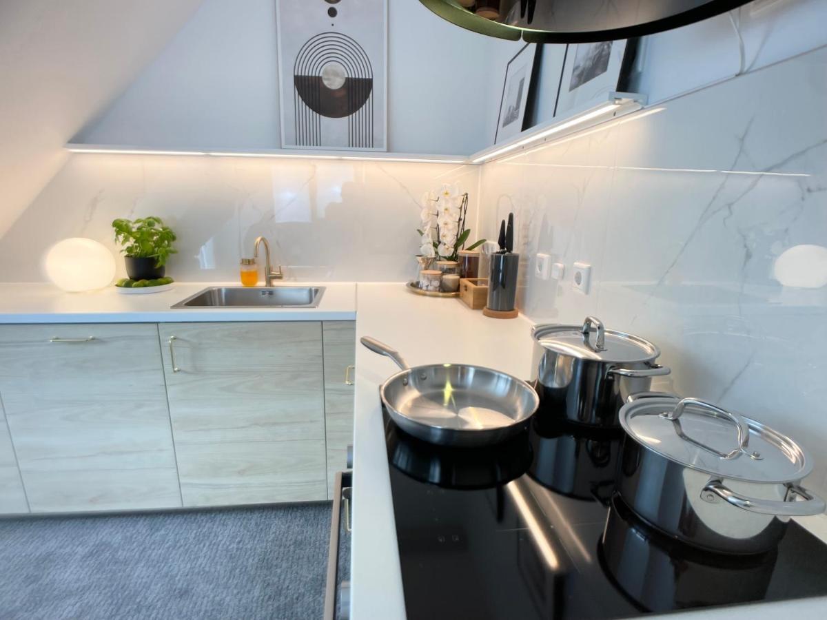 M-Style 04 Apartment Mit Balkon Und Gasgrill, 24H Self-Check-In, Free Parking, Netflix نورنبيرغ المظهر الخارجي الصورة