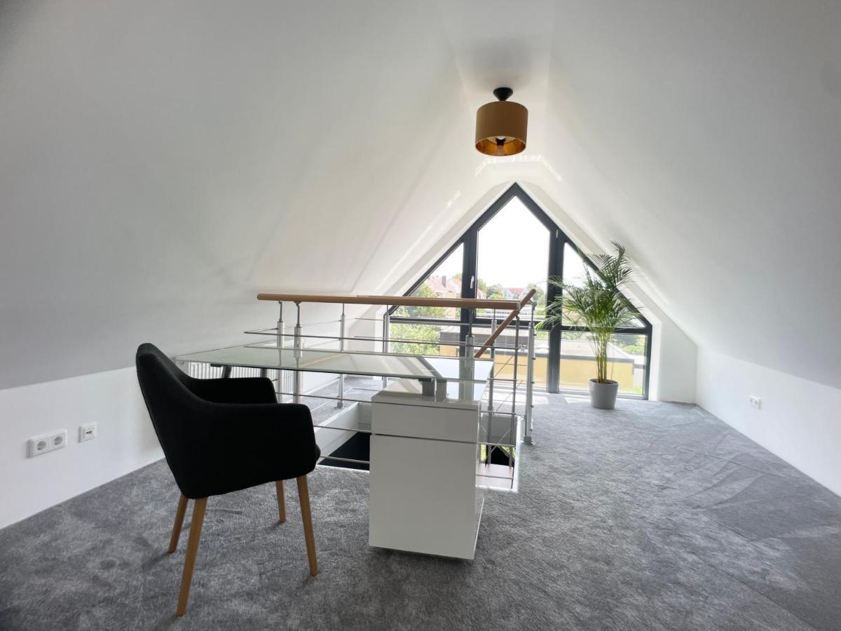 M-Style 04 Apartment Mit Balkon Und Gasgrill, 24H Self-Check-In, Free Parking, Netflix نورنبيرغ المظهر الخارجي الصورة
